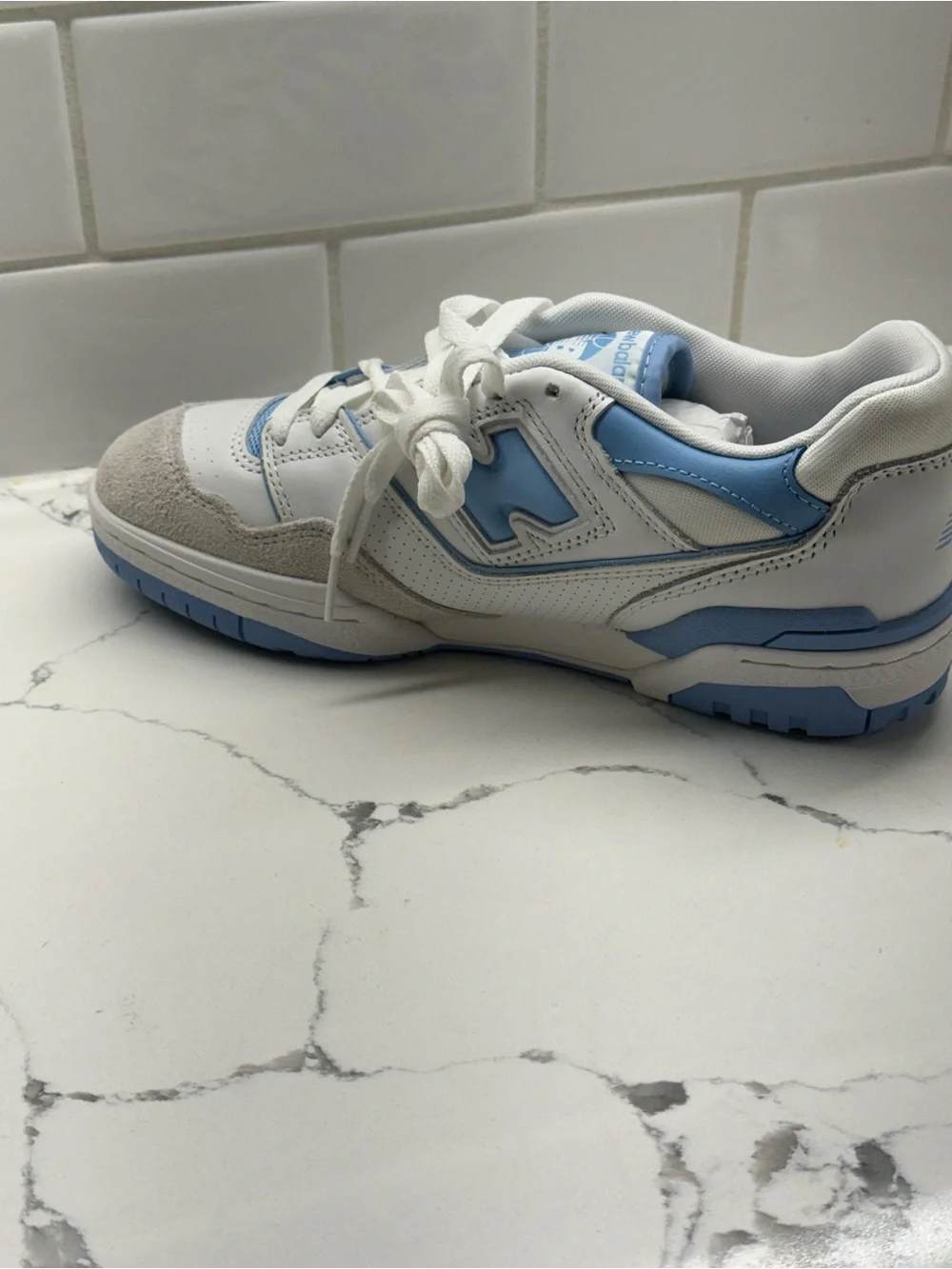 New Balance 550 White Blue Haze Sneakers Women’s 8.5 Men’s 7 BB550LSB UNC Retro